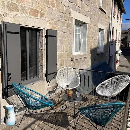 O Mon Aubrac Πανσιόν